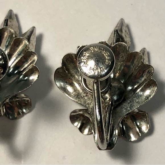 Vintage Star Art Sterling Silver Blue Floral Rhinestone ScrewBack Clip Earrings - Picture 6 of 7